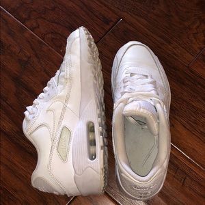White air maxes